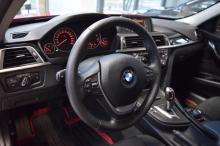BMW 320 Sedan